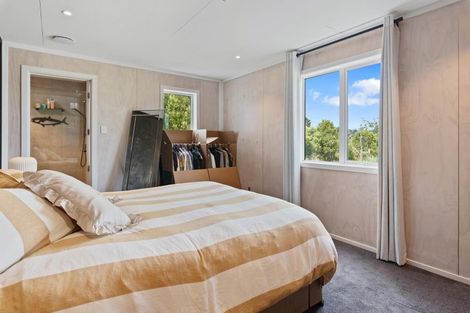 Photo of property in 1777 State Highway 16, Helensville, 0875