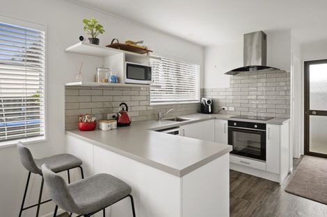 Photo of property in 46 Anderson Road, Taradale, Napier, 4112