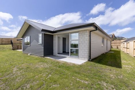 Photo of property in 14 Anglers Way, Omokoroa, 3114