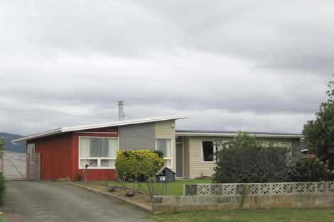 Photo of property in 33 Teoti Street, Paraparaumu Beach, Paraparaumu, 5032