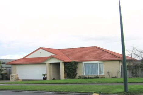 Photo of property in 4 Millisle Place, East Tamaki Heights, Auckland, 2016