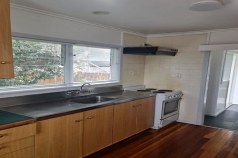 Photo of property in 17 Windy Ridge Road, Glenfield, Auckland, 0629