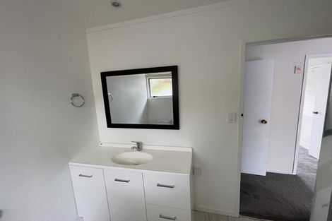 Photo of property in 40 Morriggia Place, Bayview, Auckland, 0629