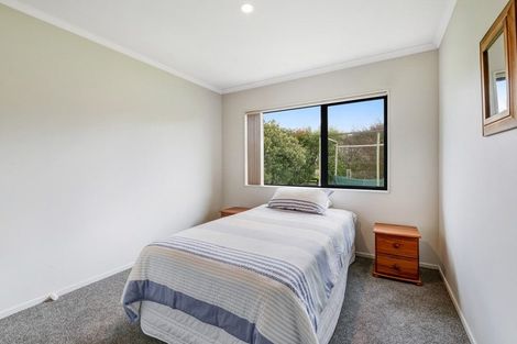 Photo of property in 16 Omana Avenue, Shelly Beach, Helensville, 0874