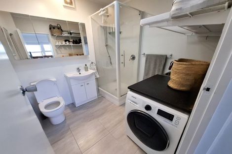 Photo of property in 6/18 Parr Terrace, Castor Bay, Auckland, 0620