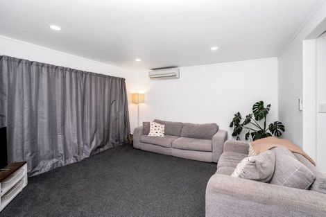 Photo of property in 21 Seaspray Drive, Mount Maunganui, 3116