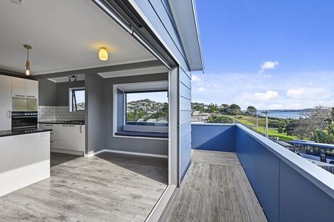 Photo of property in 1291 Whangaparaoa Road, Army Bay, Whangaparaoa, 0930
