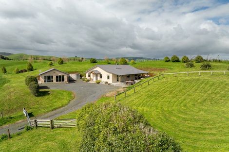 Photo of property in 28 Wrights Road, Raglan, 3295