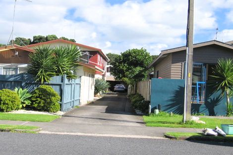 Photo of property in 2/57 Hattaway Avenue, Bucklands Beach, Auckland, 2012