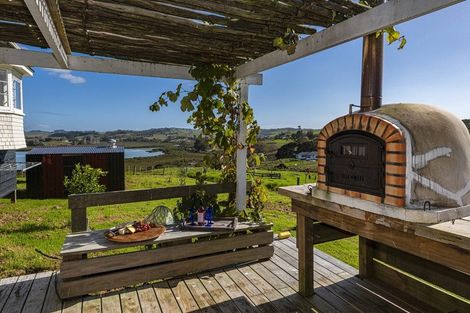 Photo of property in 228 Petley Road, Paparoa, 0571