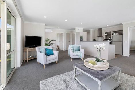 Photo of property in Summerset At The Course, 20 Racecourse Road, Trentham, Upper Hutt, 5018