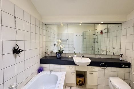 Photo of property in 9/9 Wilkinson Street, Oriental Bay, Wellington, 6011