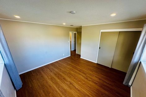 Photo of property in 92 Thurleigh Grove, Karori, Wellington, 6012