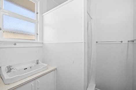 Photo of property in 1/306 Devon Street West, New Plymouth, 4310