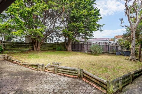 Photo of property in 108 Omapere Street, Whitby, Porirua, 5024