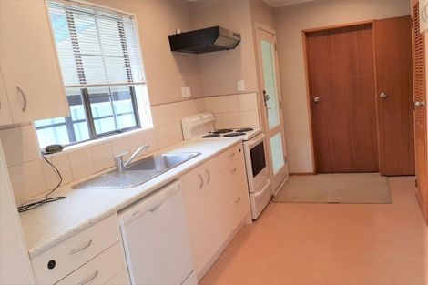 Photo of property in 86 Omapere Street, Whitby, Porirua, 5024