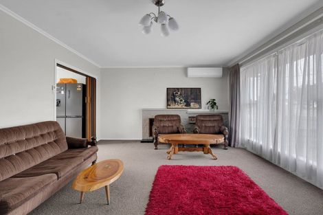 Photo of property in 24 Larnach Street, St Andrews, Hamilton, 3200