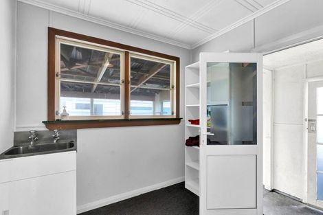Photo of property in 3 Carrington Street, Inglewood, 4330