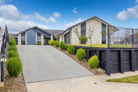 Photo of property in 43 Carlingford Rise, Dinsdale, Hamilton, 3204