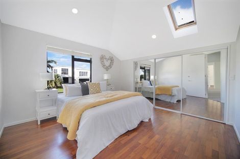 Photo of property in 12 Quedley Court, Eastern Beach, Auckland, 2012