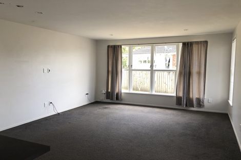 Photo of property in 24 Chippendale Crescent, Birkdale, Auckland, 0626