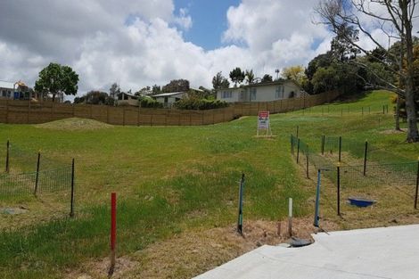 Photo of property in 11 St Julia Court, Helensville, 0800