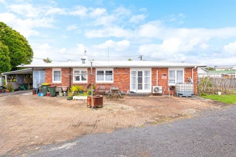 Photo of property in 9 Pomaria Road, Henderson, Auckland, 0610