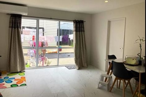 Photo of property in 43 Treestump Road, Takanini, 2112