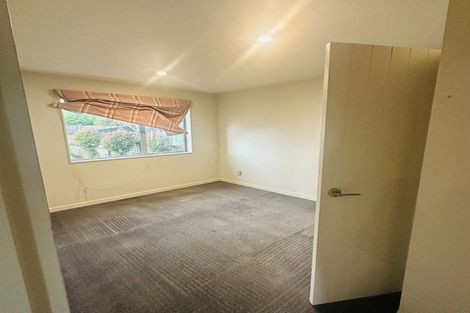 Photo of property in 22 Oak Bark Drive, Schnapper Rock, Auckland, 0632