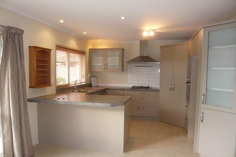 Photo of property in 129 Saint James Drive, Huntington, Hamilton, 3210