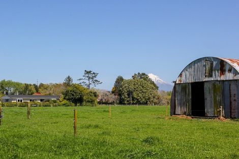 Photo of property in 309 Manutahi Road, Lepperton, New Plymouth, 4372
