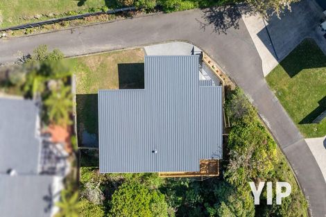 Photo of property in 23 Padnell Crescent, Paparangi, Wellington, 6037