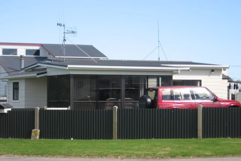 Photo of property in 90 Seabury Avenue, Foxton Beach, Foxton, 4815