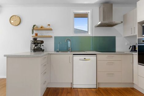 Photo of property in 17 Andrew Street, Stoke, Nelson, 7011