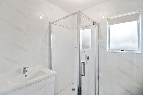 Photo of property in 17 Hindmarsh Street, Henderson, Auckland, 0612