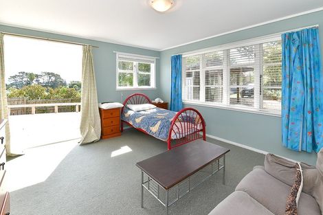 Photo of property in 25 Downer Street, Helensville, 0800