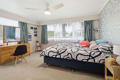 Photo of property in 4 Pollen Street, Woodville, 4920