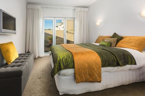 Photo of property in 101-u2 Mana Esplanade, Paremata, Porirua, 5026