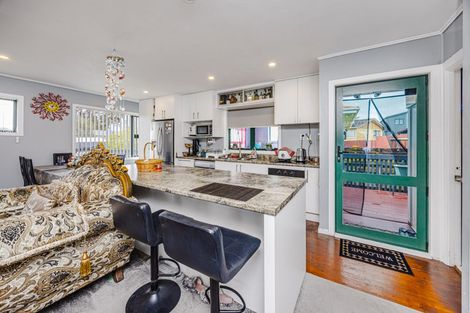 Photo of property in 31 Hokianga Street, Mangere East, Auckland, 2024