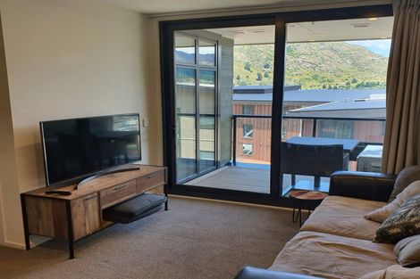 Photo of property in Wyndham Gardens Apartments, 410/30u Red Oaks Drive, Frankton, Queenstown, 9300