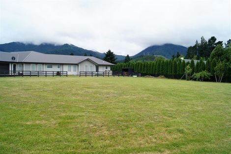 Photo of property in 3/3 Keats Place, Hanmer Springs, 7334