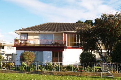 Photo of property in 18 James Street, Mangere East, Auckland, 2024