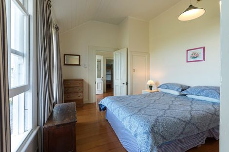 Photo of property in 8 Shoal Beach Road, Aramoana, Omakere, 4271