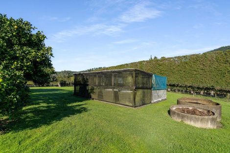 Photo of property in 24 Julian Road, Onemana, Whangamata, 3691