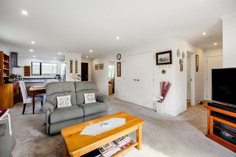 Photo of property in 51 Shrule Place, Huntington, Hamilton, 3210