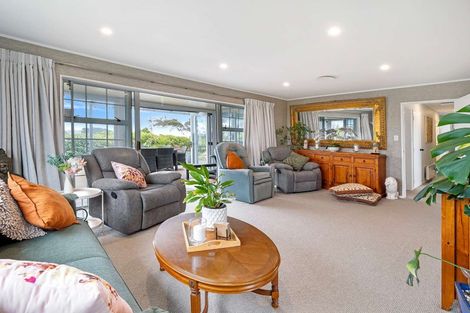 Photo of property in 33 Victoria Street, Foxton, 4814