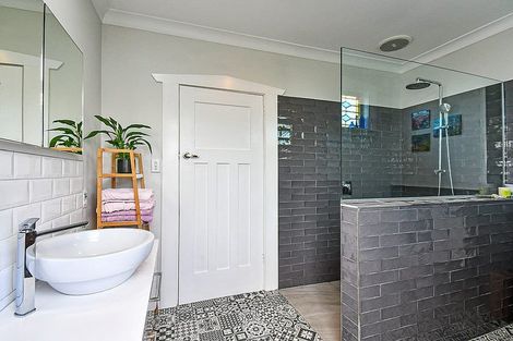 Photo of property in 2/39 Halsey Road, Manurewa, Auckland, 2102