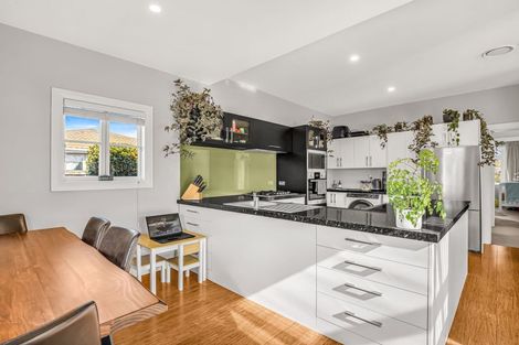 Photo of property in 6 Mortlake Street, Islington, Christchurch, 8042
