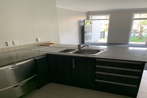 Photo of property in 6/44 Carlos Drive, Flat Bush, Auckland, 2016