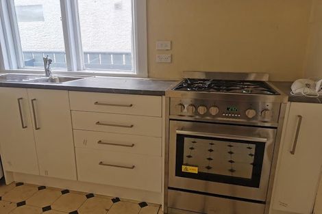 Photo of property in 22 Reef Street, Island Bay, Wellington, 6023